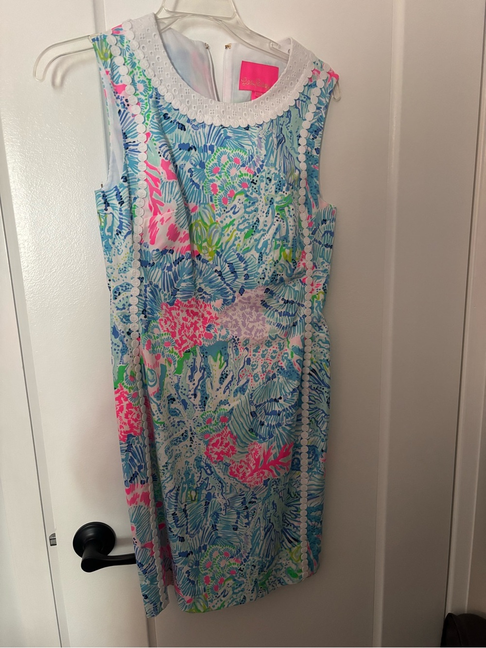 Lilly Pulitzer White-Trim Floral Mila stretch  Shift in Blue, Pink & Green